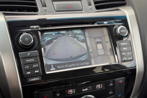 Nissan NAVARA (2019)