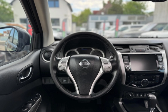 Nissan NAVARA (2019)