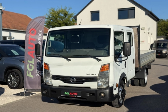 Nissan CABSTAR (2012)