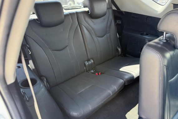 Toyota PRIUS+ (2018)