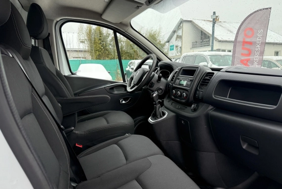 Renault TRAFIC (2020)