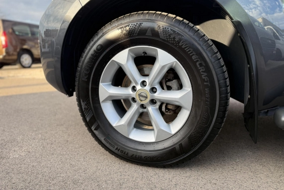 Nissan NAVARA (2013)