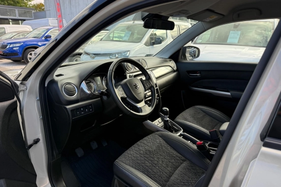 Suzuki VITARA (2022)