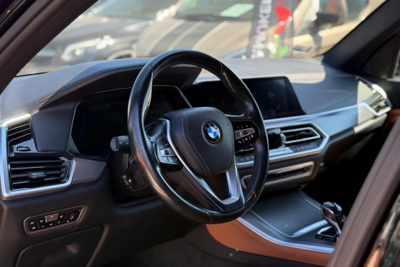 BMW X5 (2019)
