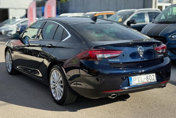 Opel INSIGNIA (2018)