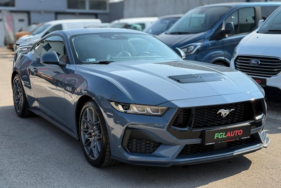 Ford MUSTANG (2024)
