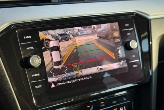 Volkswagen PASSAT (2021)