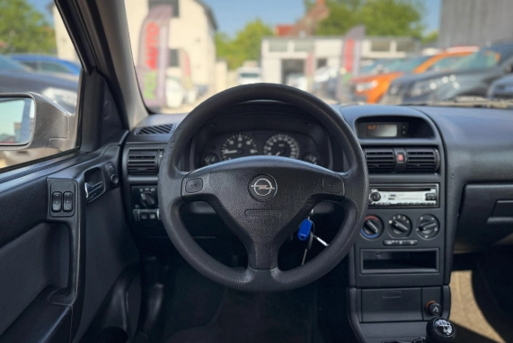 Opel ASTRA (2007)