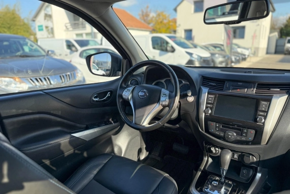 Nissan NAVARA (2020)