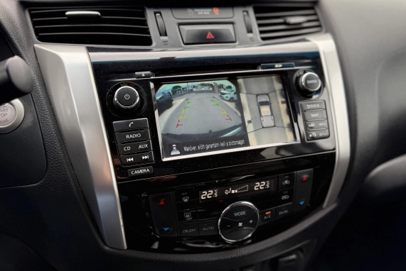 Nissan NAVARA (2016)