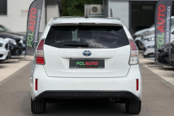 Toyota PRIUS+ (2019)