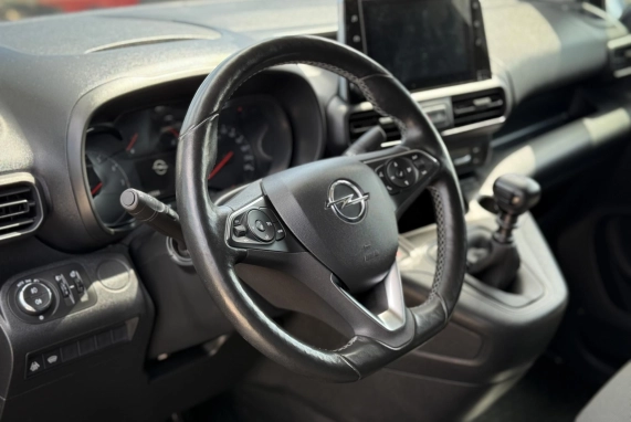 Opel COMBO (2021)