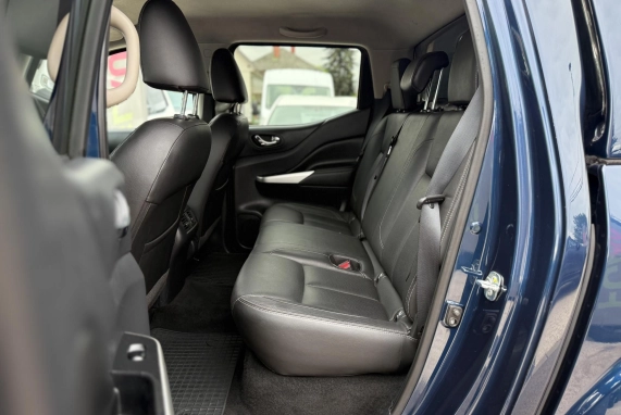 Nissan NAVARA (2016)