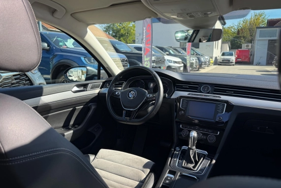Volkswagen PASSAT VIII (2016)