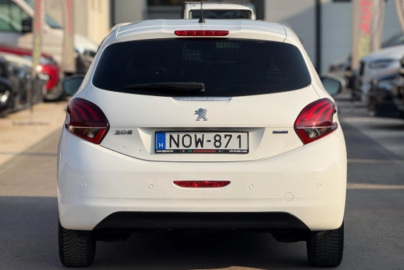 Peugeot 208 (2016)