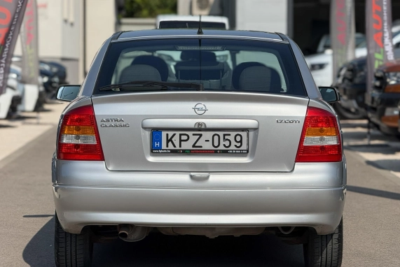 Opel ASTRA (2007)