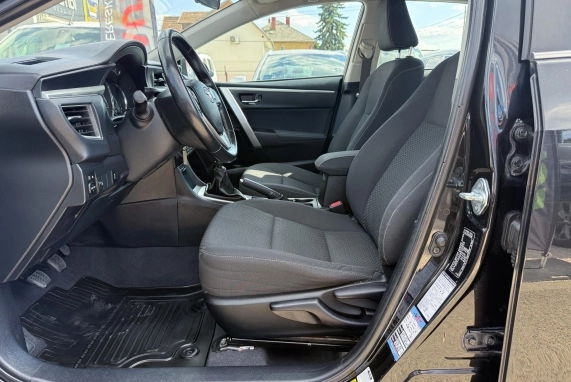 Toyota COROLLA (2014)