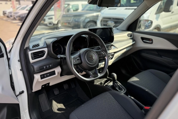 Suzuki SWIFT (2025)