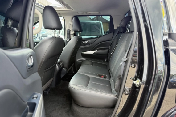 Nissan NAVARA (2019)
