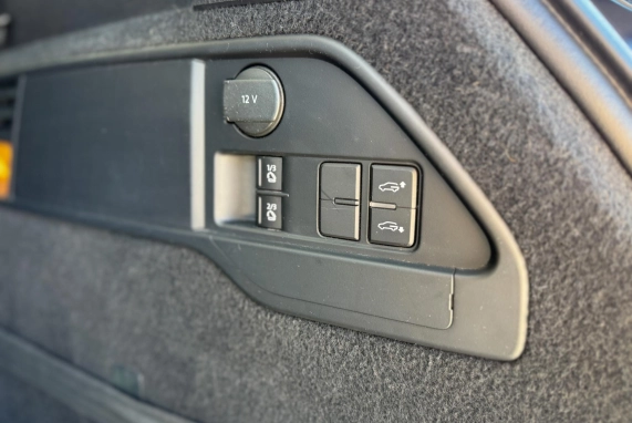 Volkswagen TOUAREG (2016)