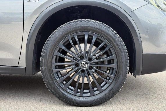 Infiniti QX30 (2017)