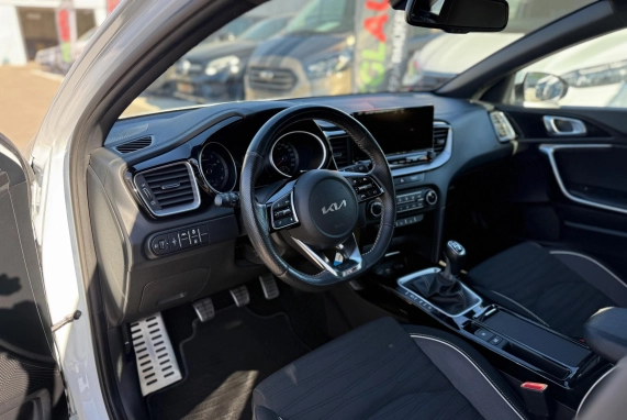 Kia PRO CEE'D (2022)