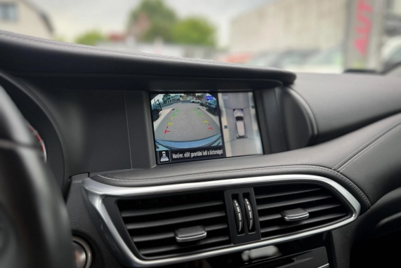 Infiniti QX30 (2017)