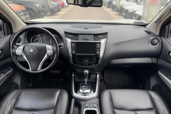 Nissan NAVARA (2020)