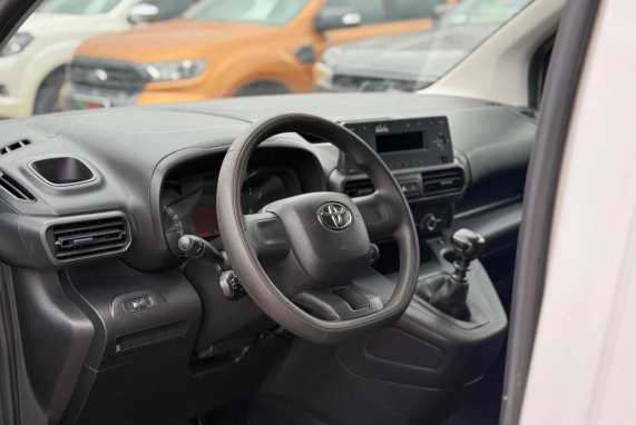 Toyota PROACE (2021)