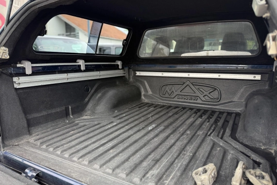 Nissan NAVARA (2016)