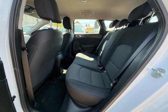 Kia CEE'D (2021)