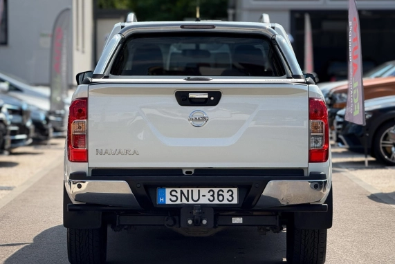 Nissan NAVARA (2020)