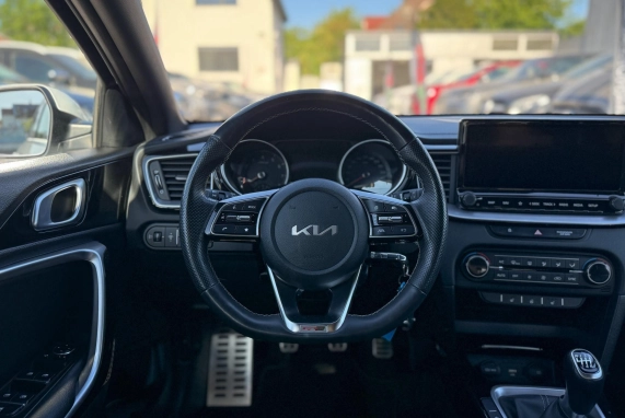 Kia PRO CEE'D (2022)