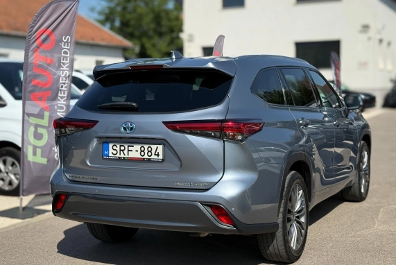Toyota HIGHLANDER (2021)