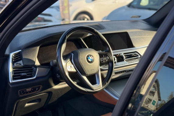 BMW X5 (2019)