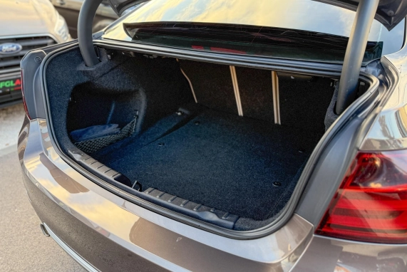 BMW 320 (2014)