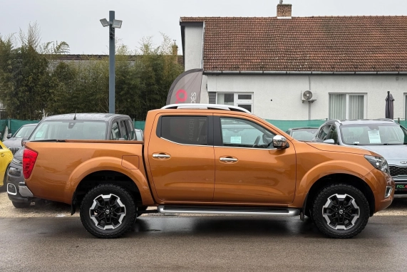 Nissan NAVARA (2022)