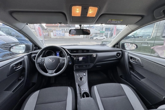 Toyota AURIS (2017)