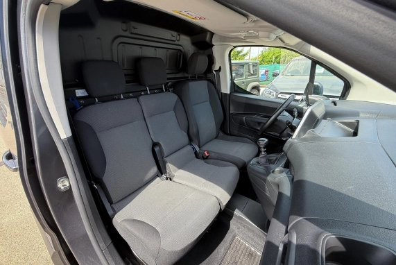 Opel COMBO (2021)