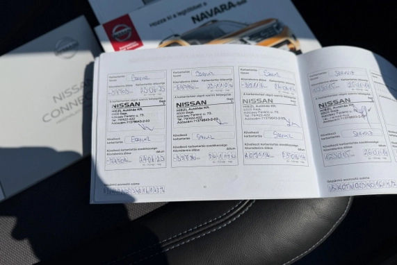 Nissan NAVARA (2021)