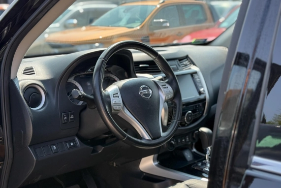 Nissan NAVARA (2021)