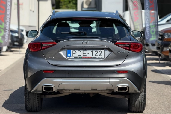 Infiniti QX30 (2017)