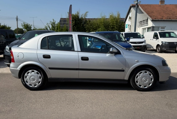 Opel ASTRA (2007)