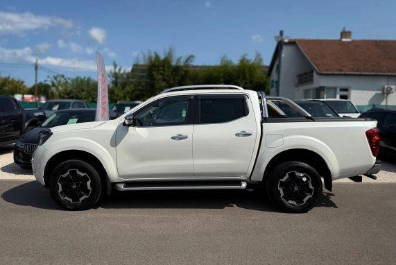 Nissan NAVARA (2020)