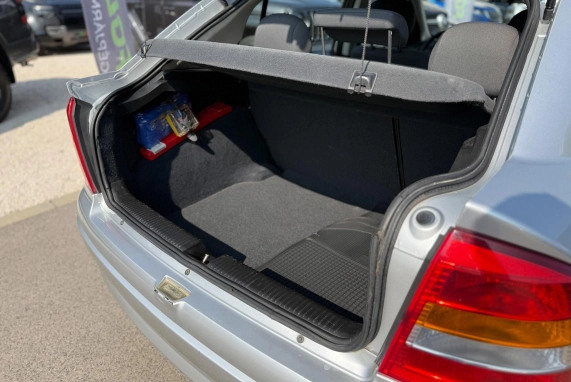 Opel ASTRA (2007)