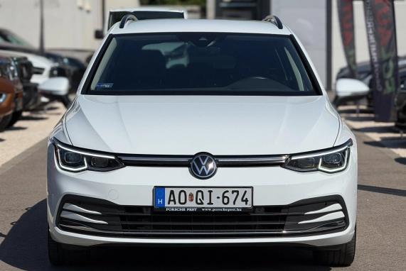 Volkswagen GOLF (2024)