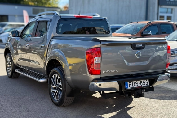 Nissan NAVARA (2017)