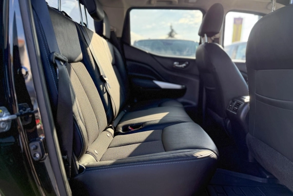 Nissan NAVARA (2020)