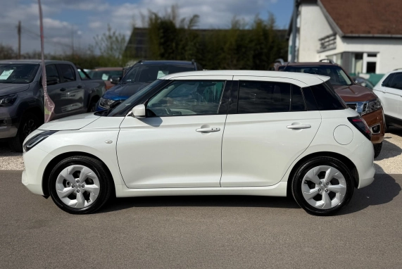 Suzuki SWIFT (2025)