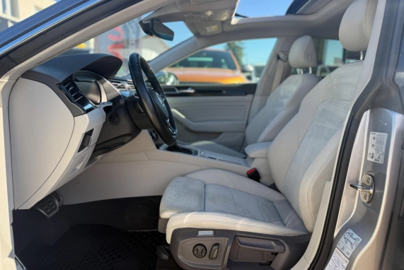 Volkswagen ARTEON (2017)